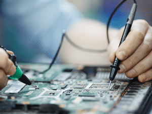 Electrónico de mantenimiento y reparación